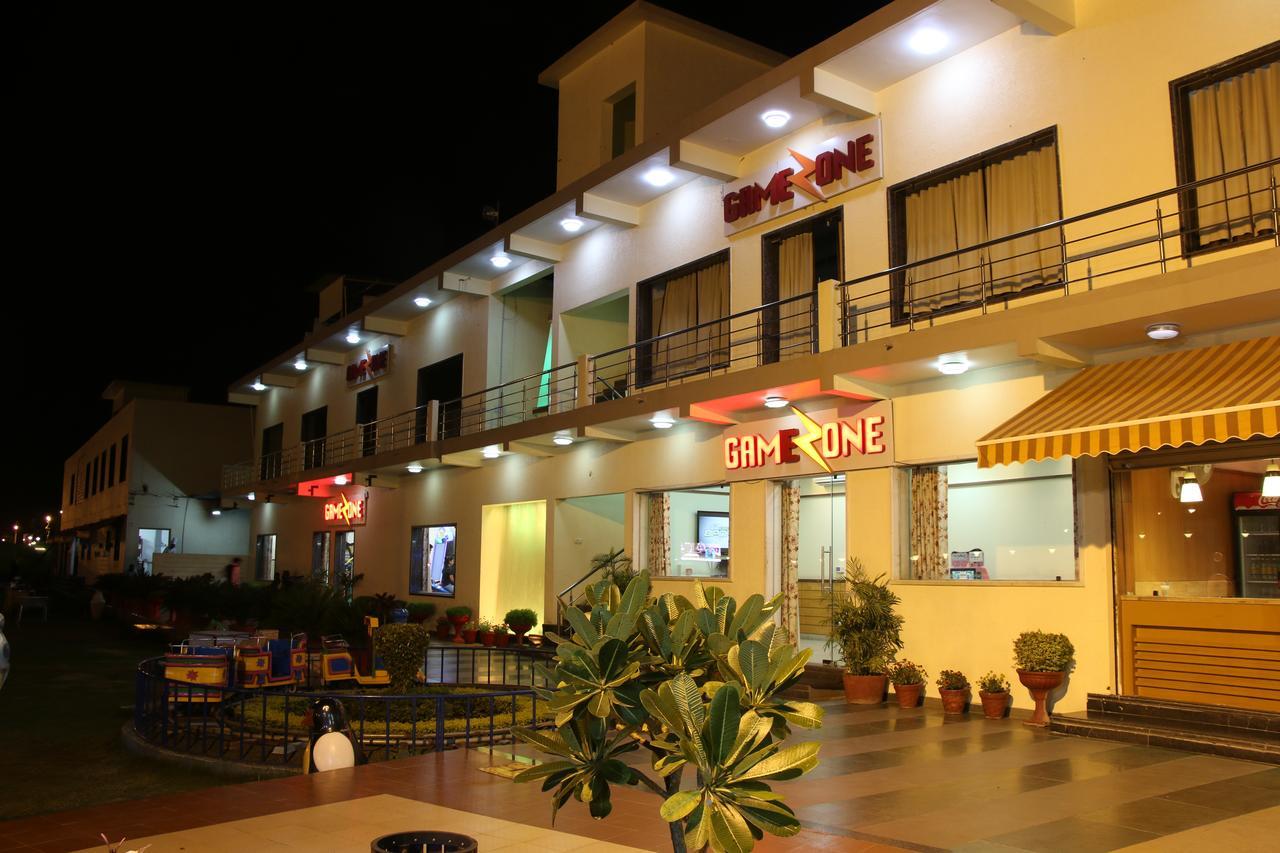 Hotel Deepali Sāgar Exterior foto